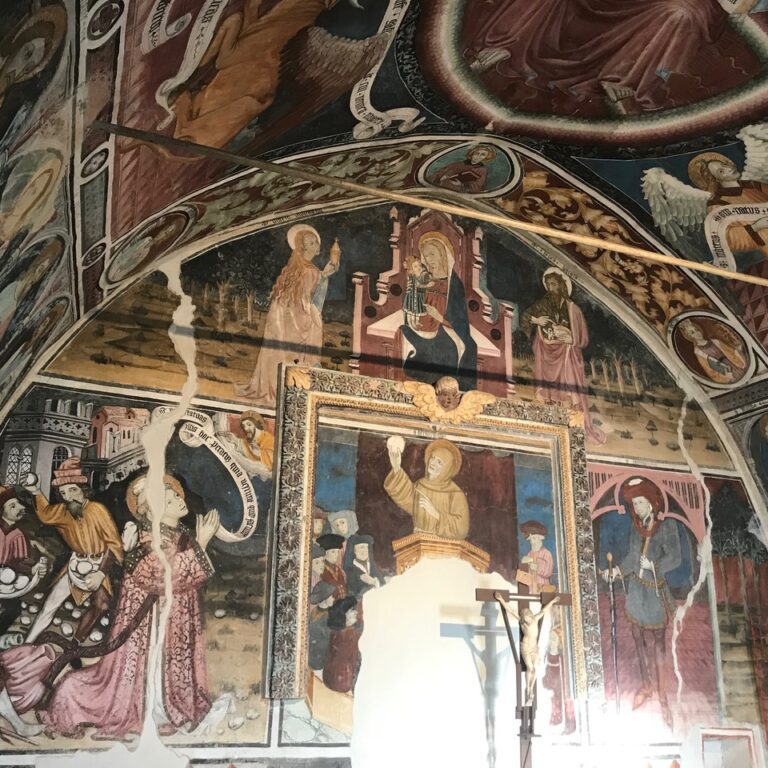 Lusernetta__San_Bernardino__interno__parete_absidale